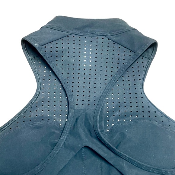 NWT Lululemon size 6 Unleash Strength Bra Medium Support Black Zip Up Perforated - Picture 7 of 16